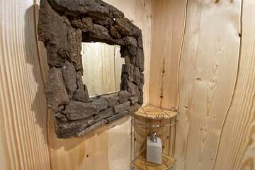 Фото номера Дом с 1 спальней Дома для отпуска Dragon house in the tree! Jacuzzi, Sauna , Apkure! г. Līči 62