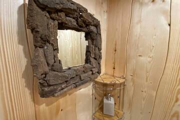 Фото номера Дом с 1 спальней Дома для отпуска Dragon house in the tree! Jacuzzi, Sauna , Apkure! г. Līči 31
