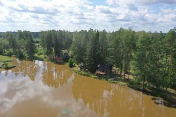 Фото номера Дом с 1 спальней Дома для отпуска Dragon house in the tree! Jacuzzi, Sauna , Apkure! г. Līči 34